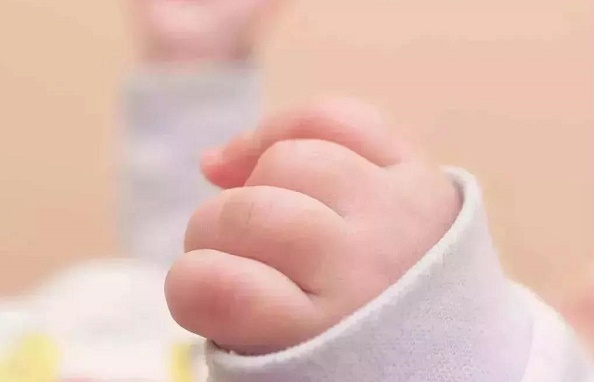 汶川地震后第一个出生的试管宝宝