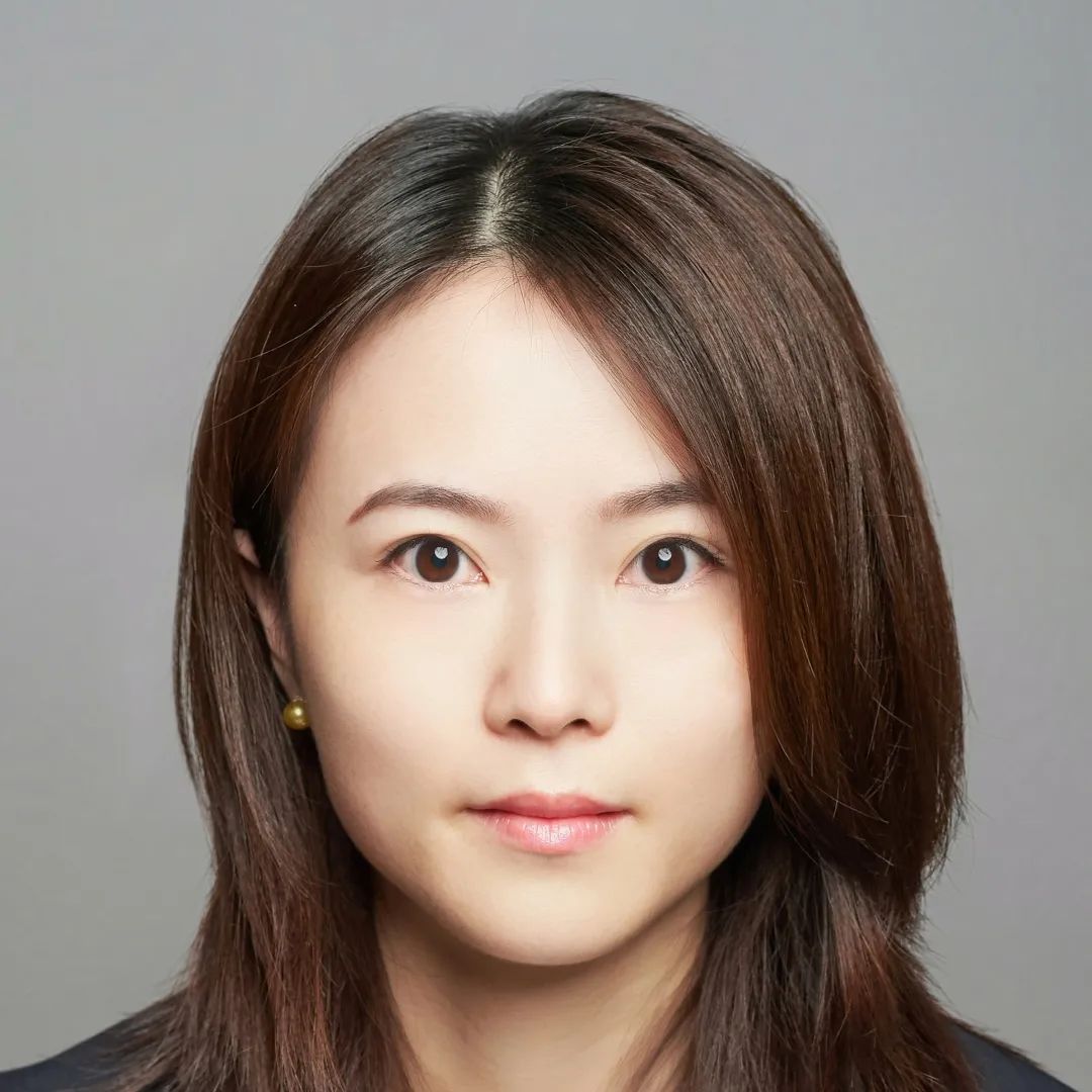 施玮　成都西囡妇科医院副院长  副主任医师  医疗健康管理博士