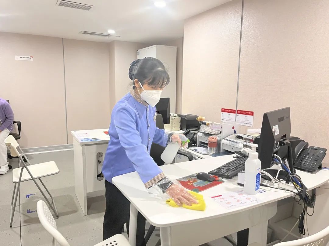  落实诊后消毒   确保诊疗环境更安心