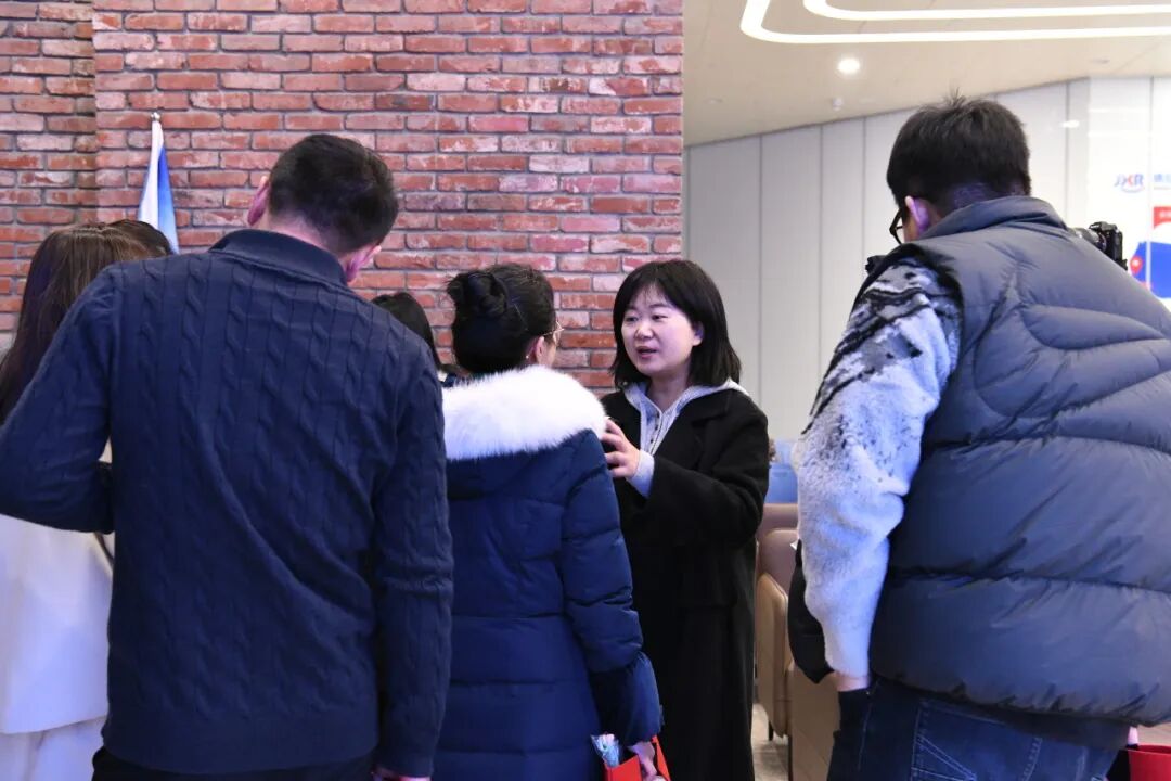 据悉，试管婴儿助孕相关核心项目已实现全国31省医保全覆盖，本次专业解读将彻底打通政策落地“最后一公里”，帮助家庭清晰掌握政策细节、明确报销流程，切实减轻试管婴儿助孕的经济压力，让生育友好政策的温度直达每一个需求群体。