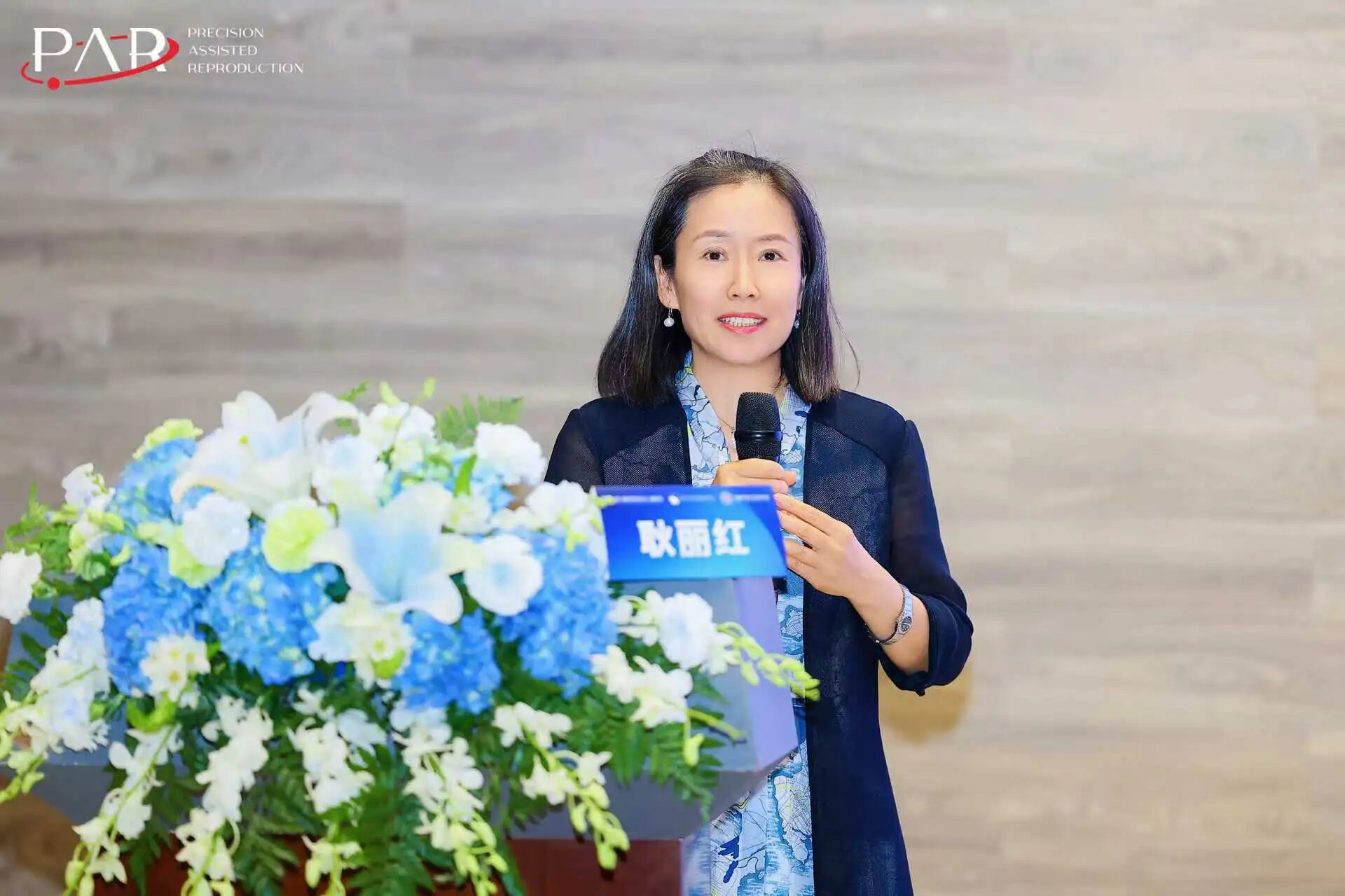 耿丽红专家与刘伟医生、李俊男医生等分享了女性生育力保护与保存的最新进展,并详细阐述了IVF妊娠从“怀得上”到“生得好”的一体化实践路径,展现了我院全链条防控体系在生育友好实践中的巨大价值。