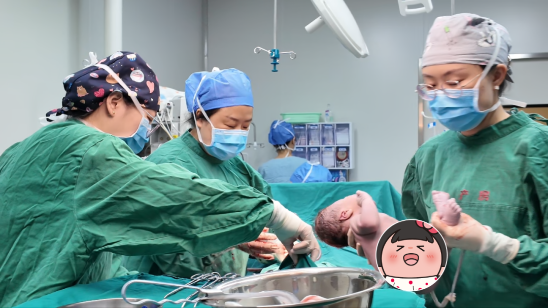 好消息!就在刚刚14点,四川锦欣西囡妇女儿童医院毕昇院区迎来了国内首例通过CAPA-IVM技术成功诞生的健康宝宝!